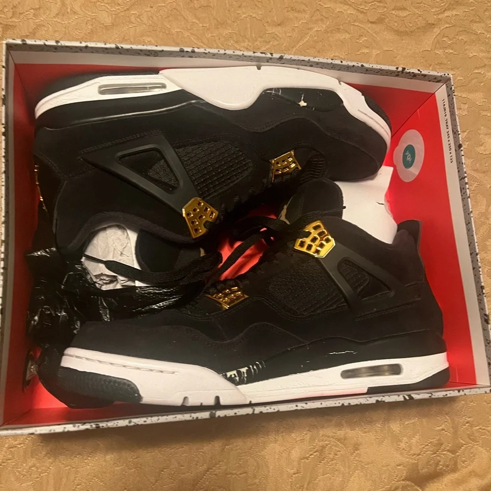 AJ Jordan 4 Royalty Black/Metallic Gold-White Mens Size 12 - Picture 2 of 10